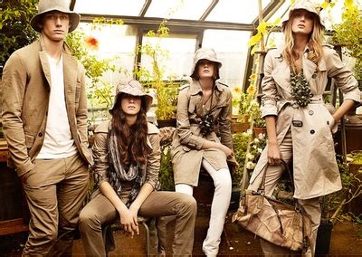 burberry spring summer 2009|Burberry Spring Summer 2009 by Mario Testino .